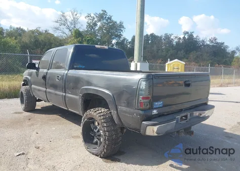 2004 Chevrolet Silverado 2500Hd Lt from USA, damaged, VIN 1GCHK23U84F204863